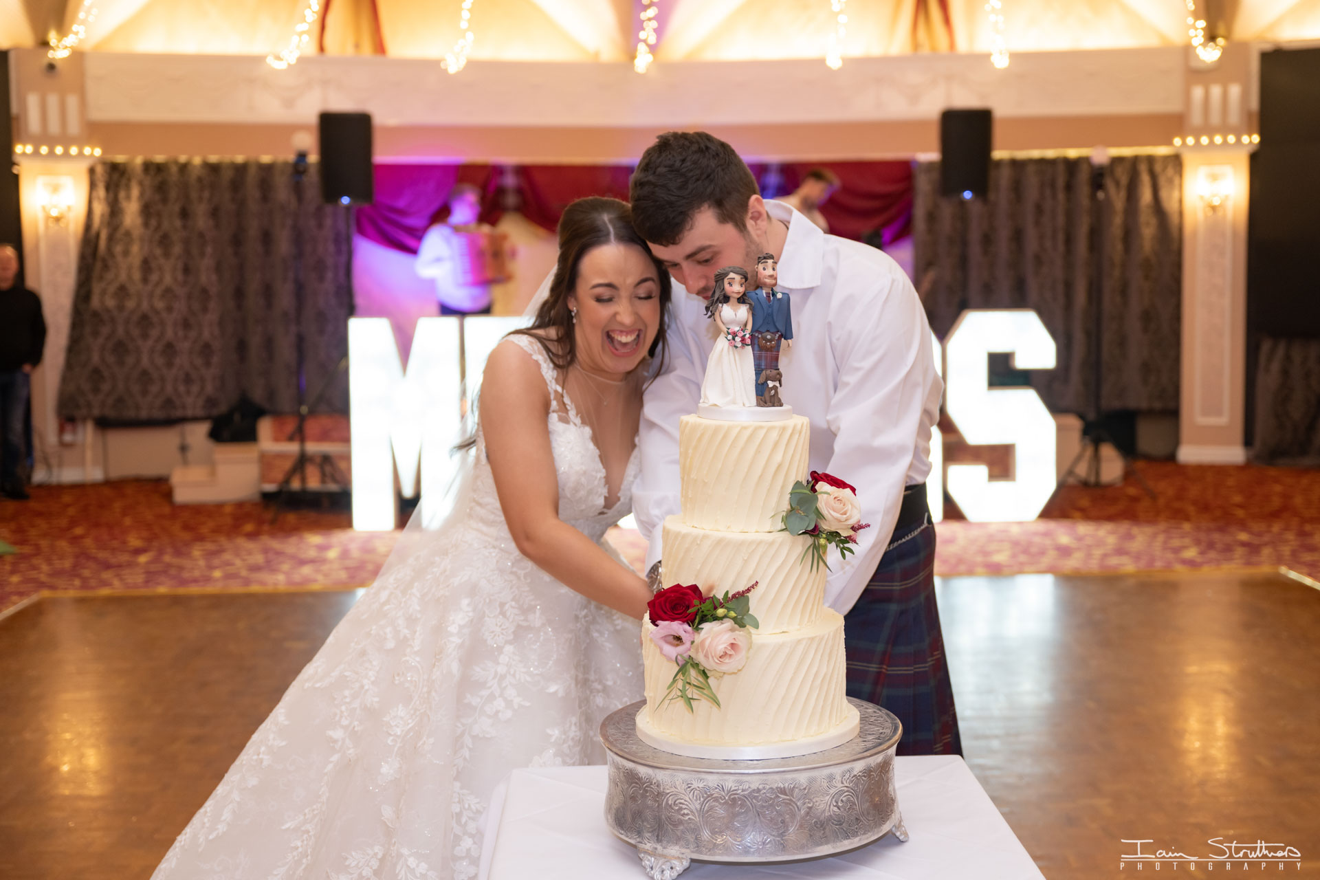 Rachel & Max wedding photograph 57