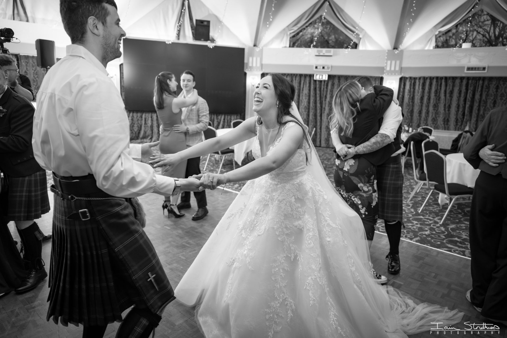 Rachel & Max wedding photograph 61