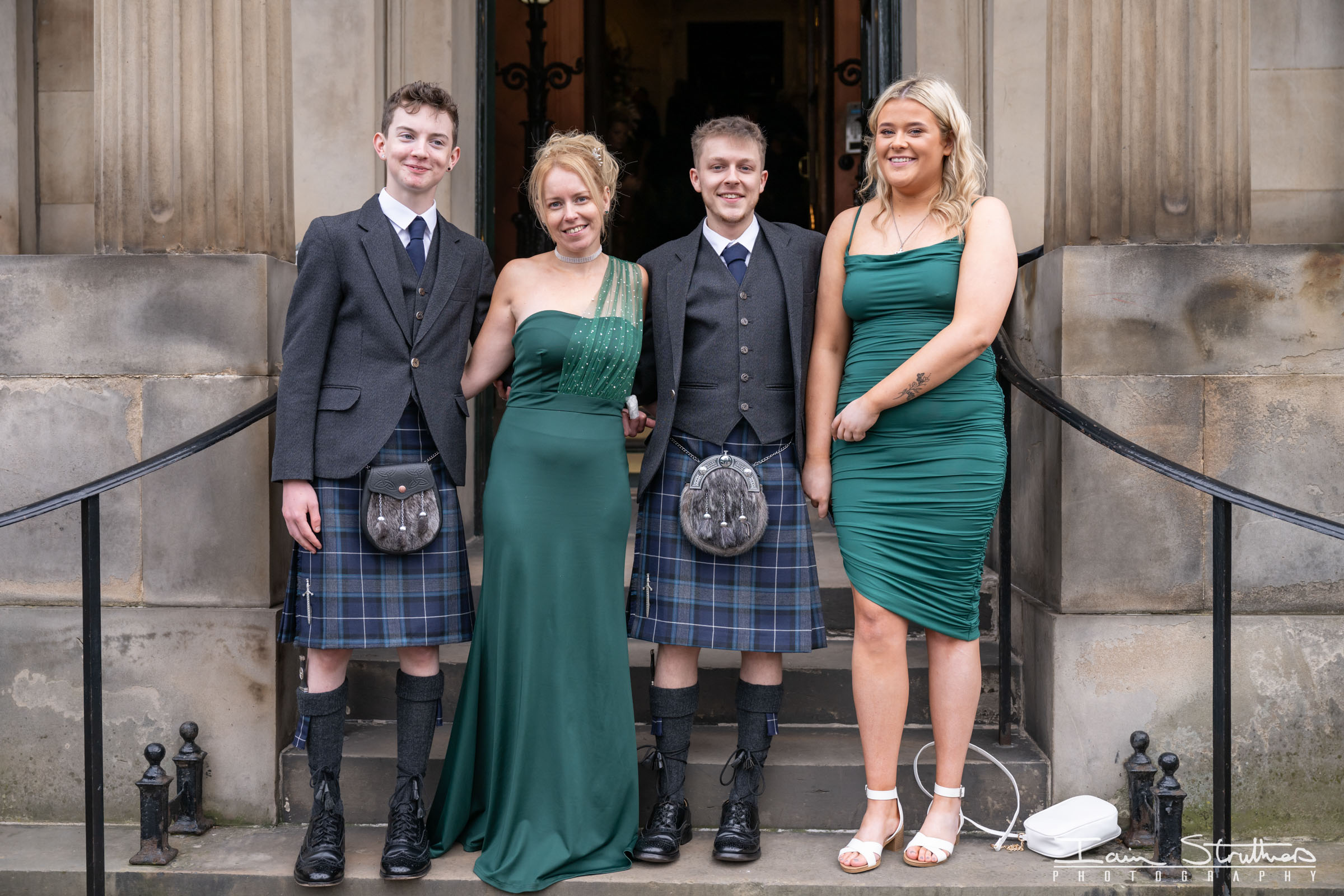 Rona & Ross wedding photograph 13