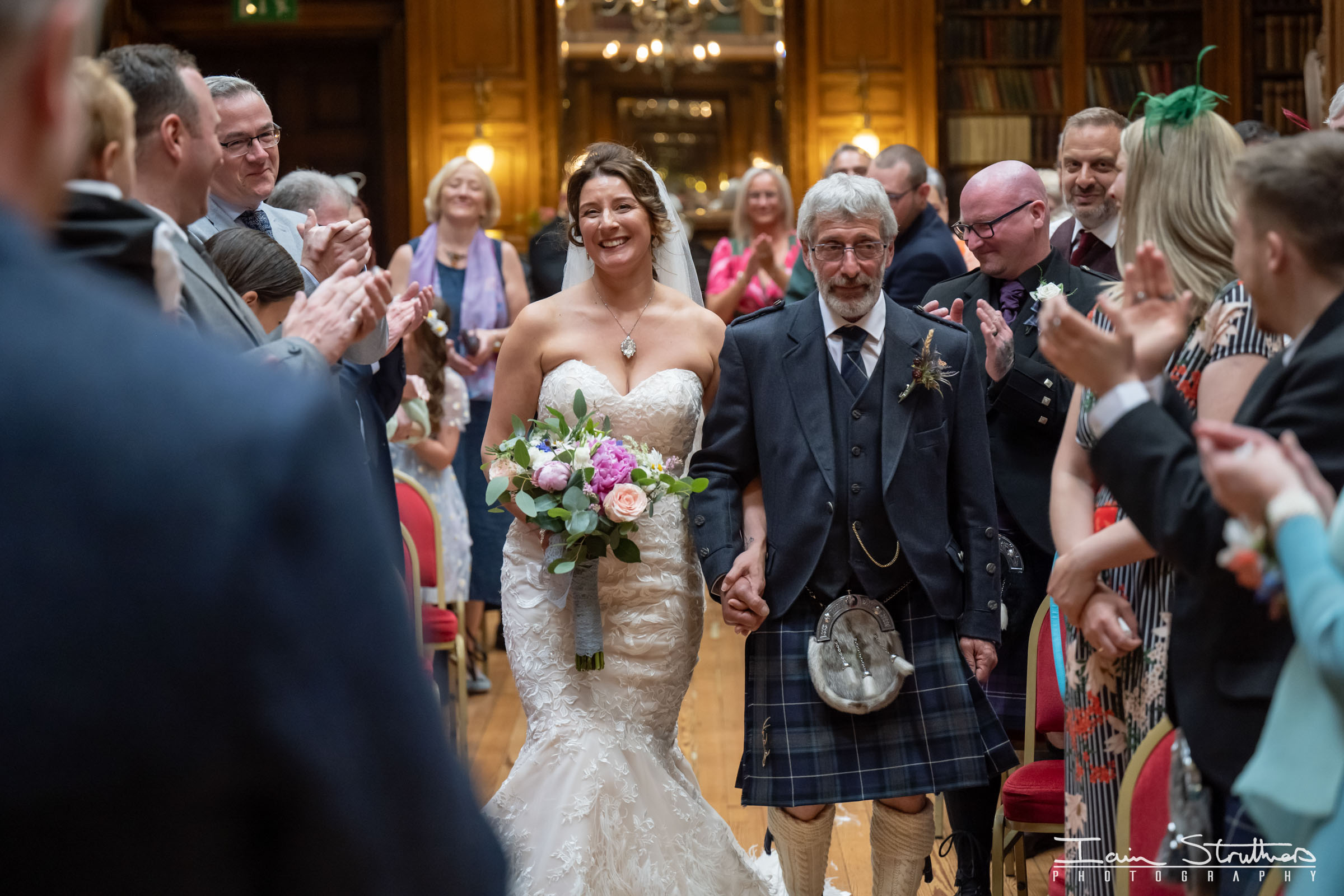 Rona & Ross wedding photograph 17