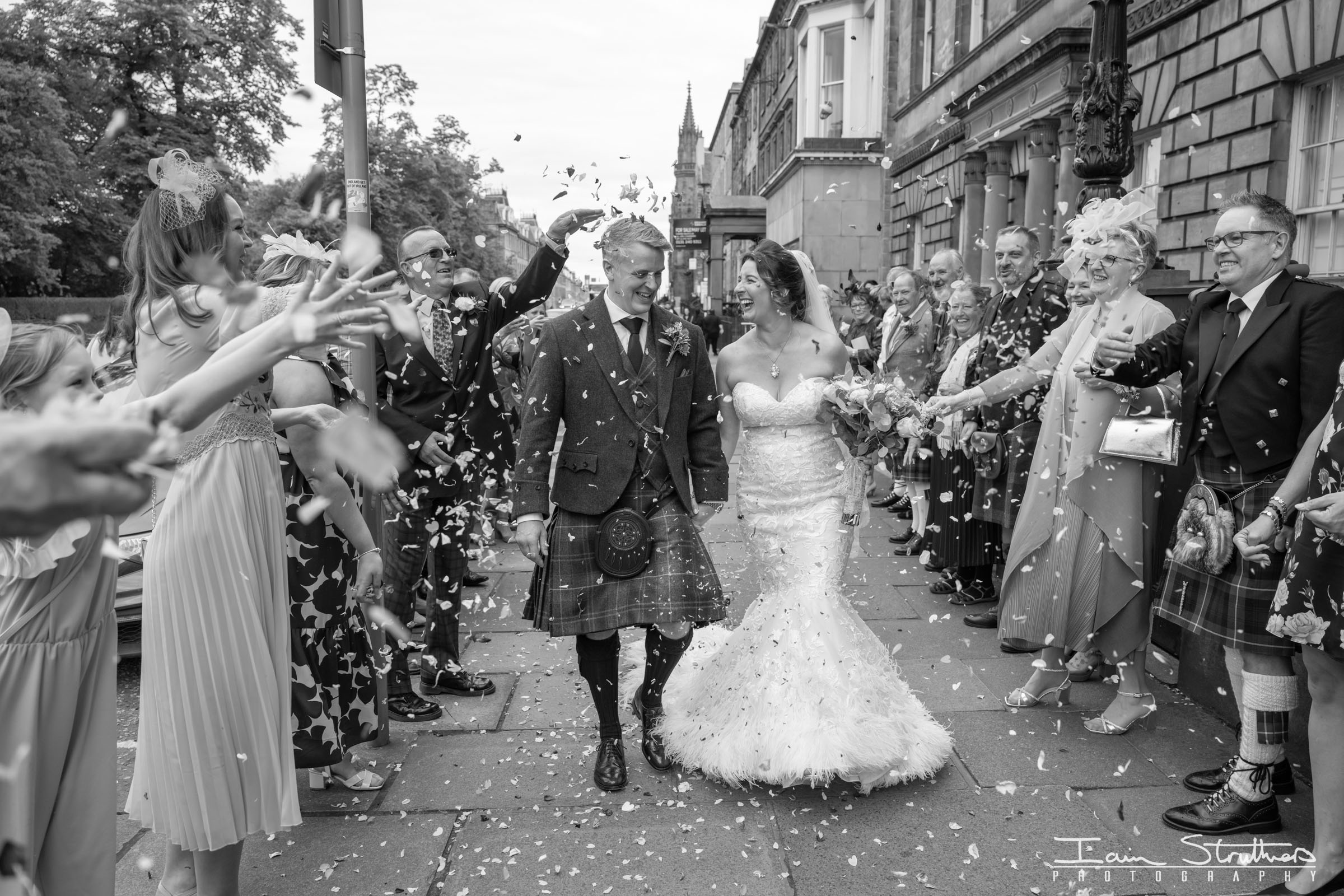 Rona & Ross wedding photograph 29