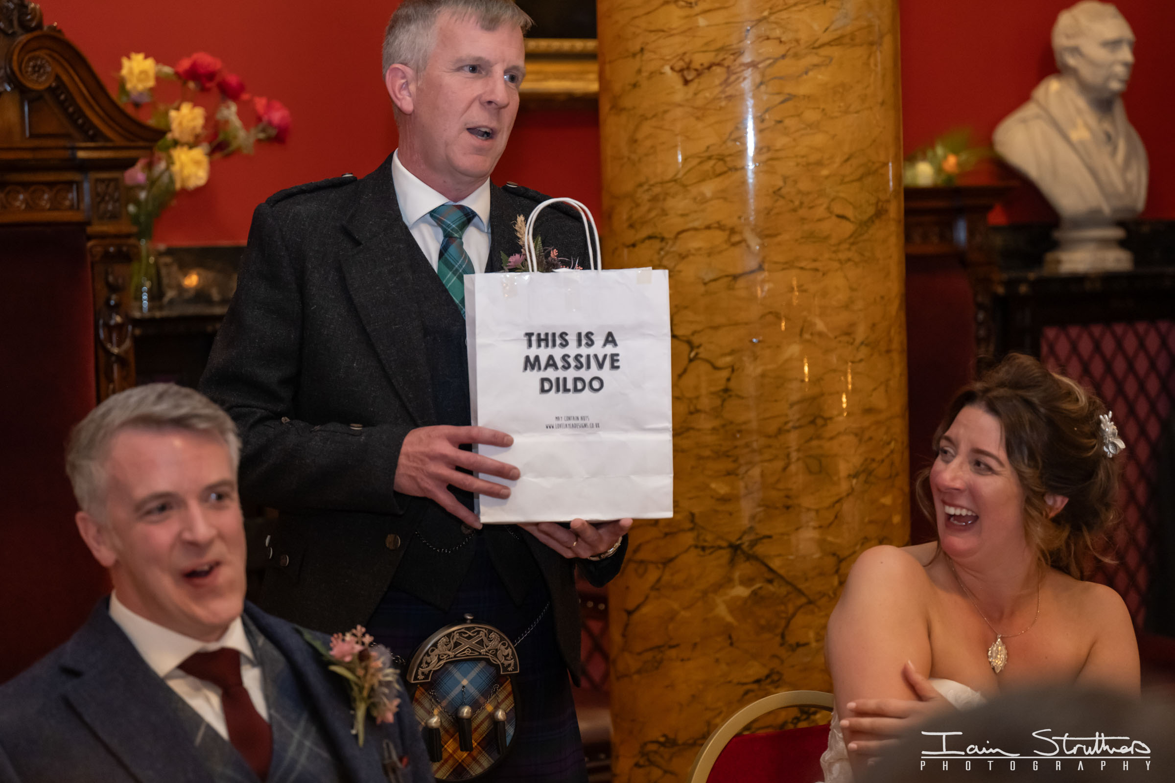 Rona & Ross wedding photograph 43
