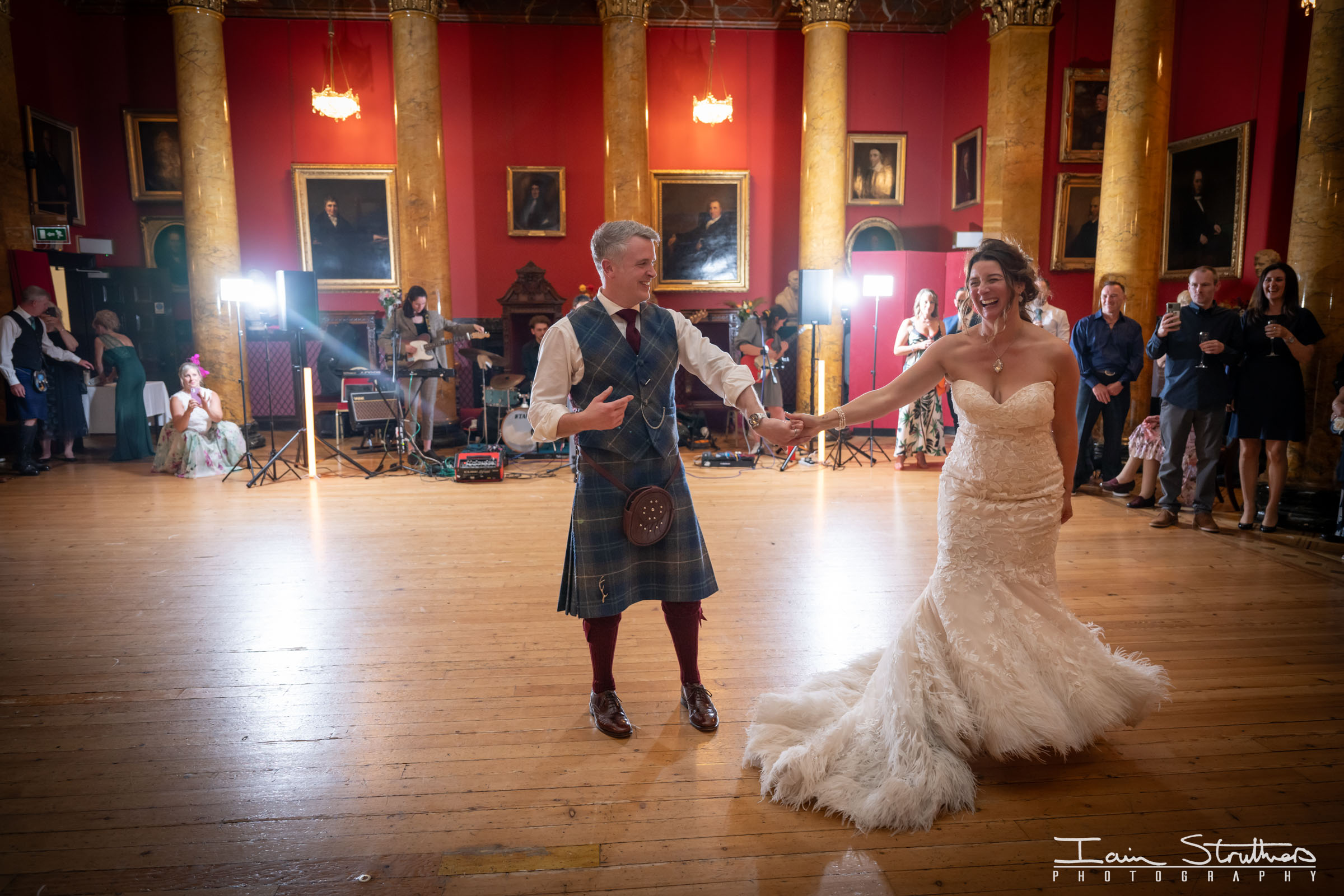 Rona & Ross wedding photograph 66
