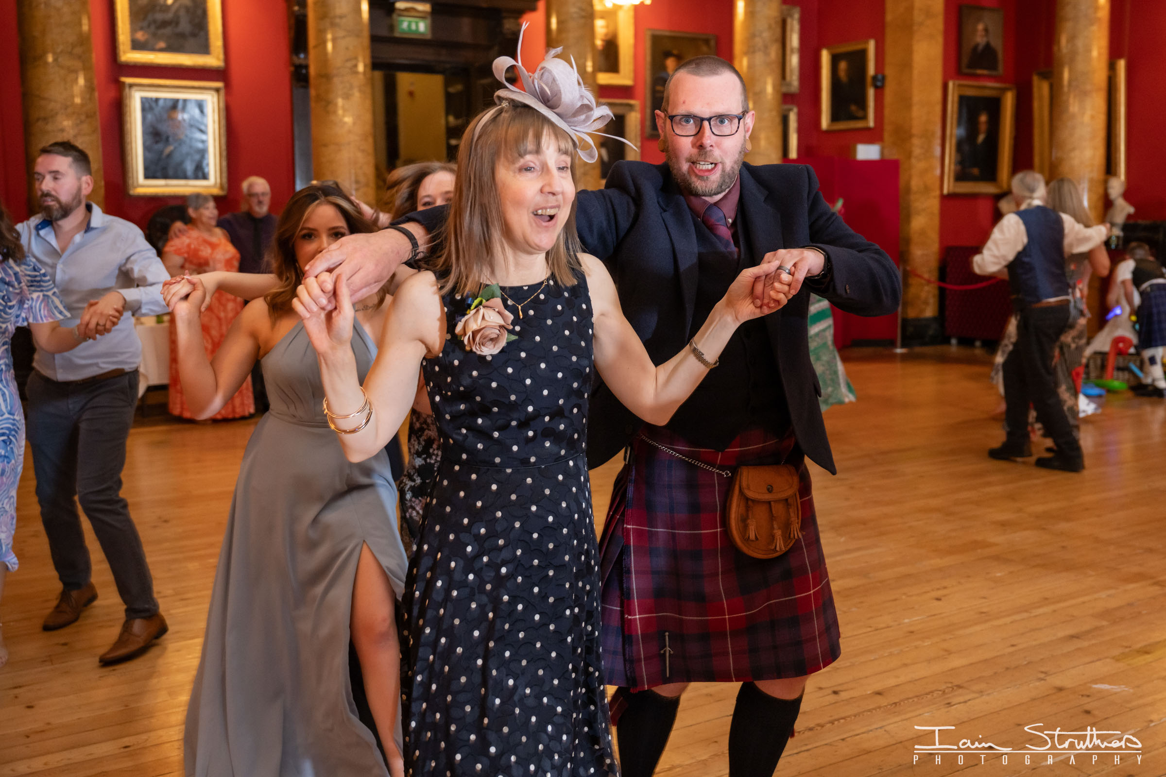 Rona & Ross wedding photograph 76