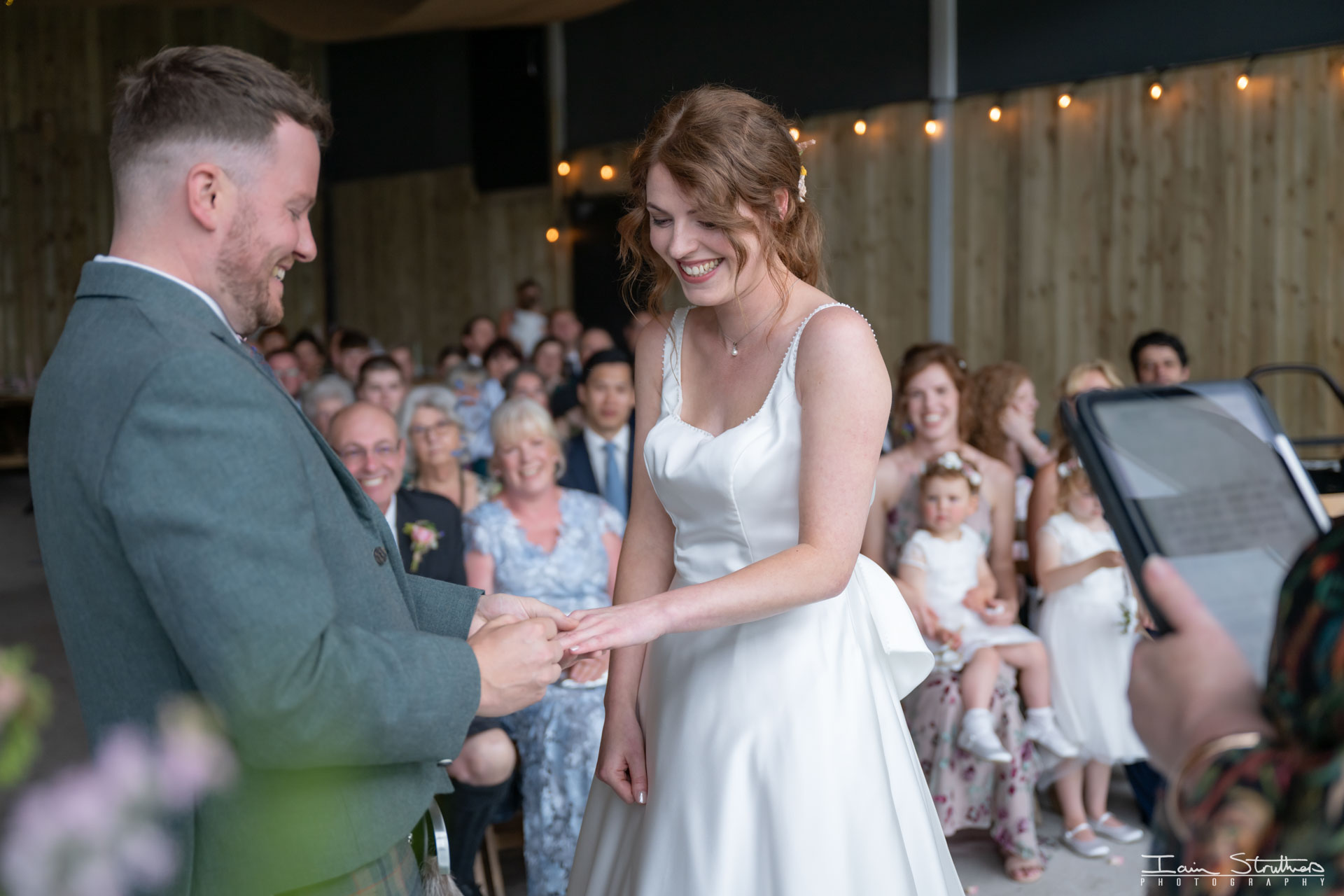 Roy & Adriene wedding photograph 24
