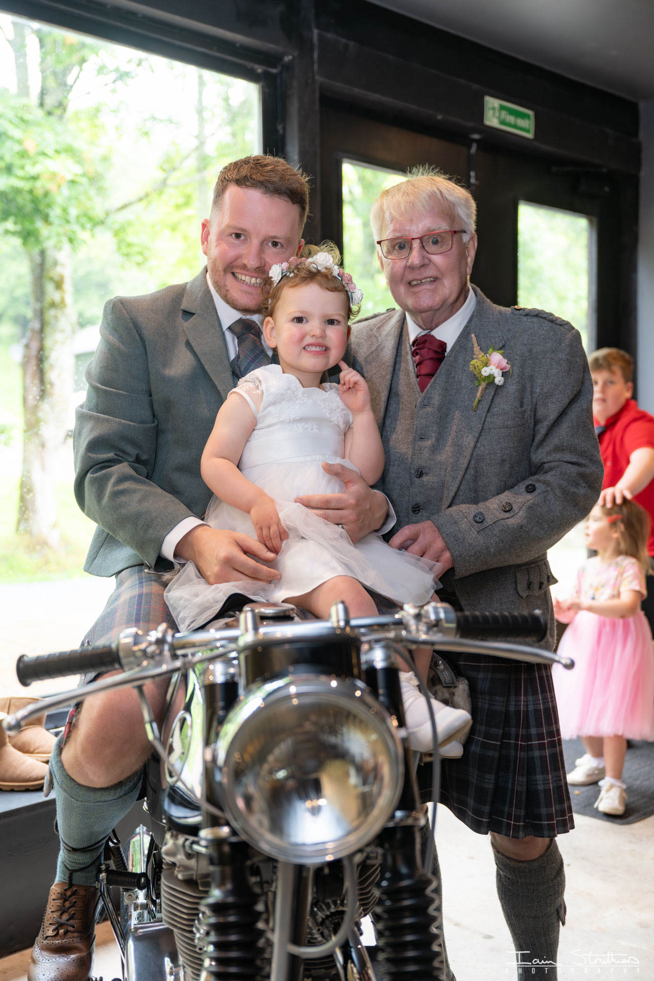 Roy & Adriene wedding photograph 31