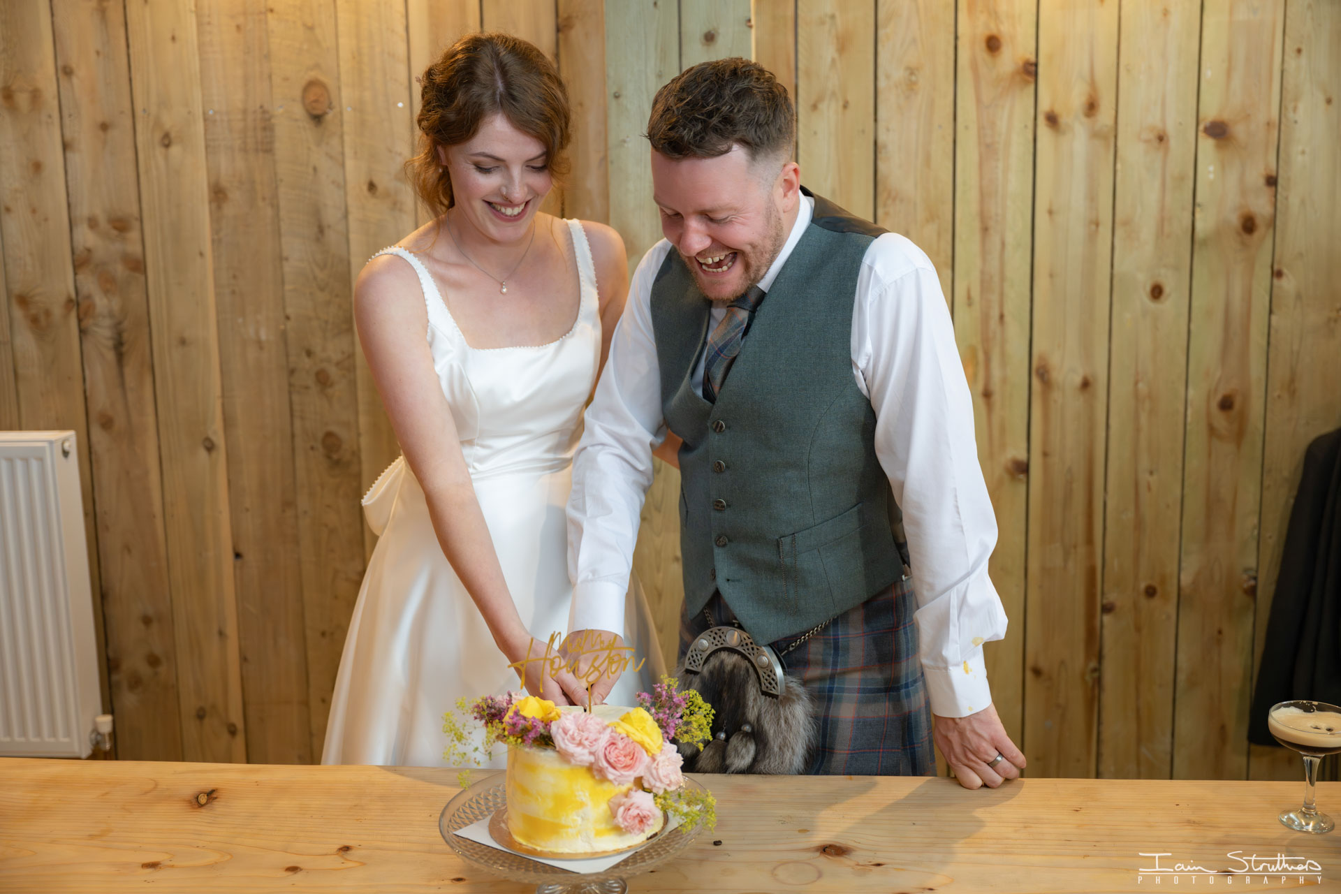 Roy & Adriene wedding photograph 57