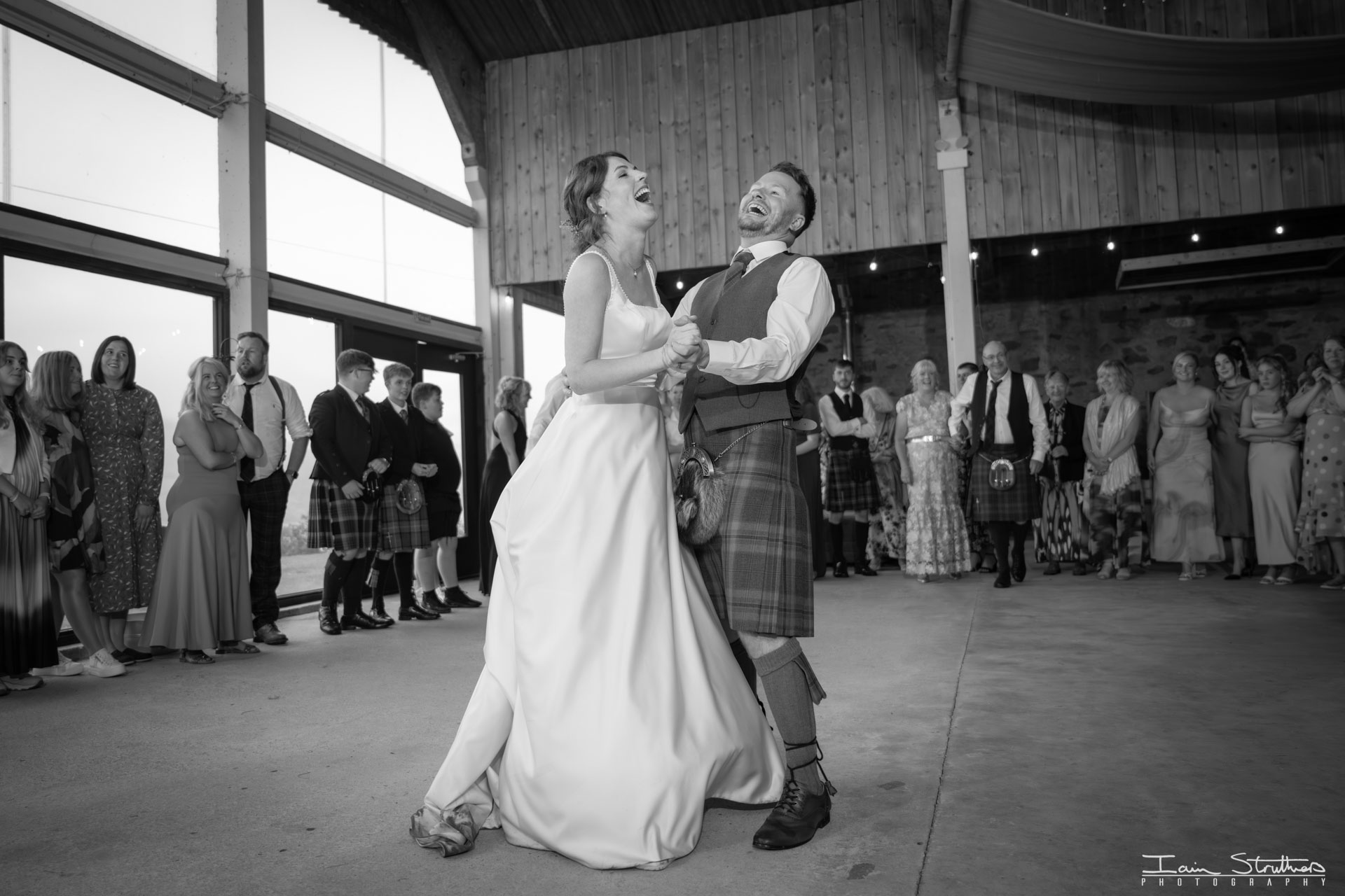 Roy & Adriene wedding photograph 61