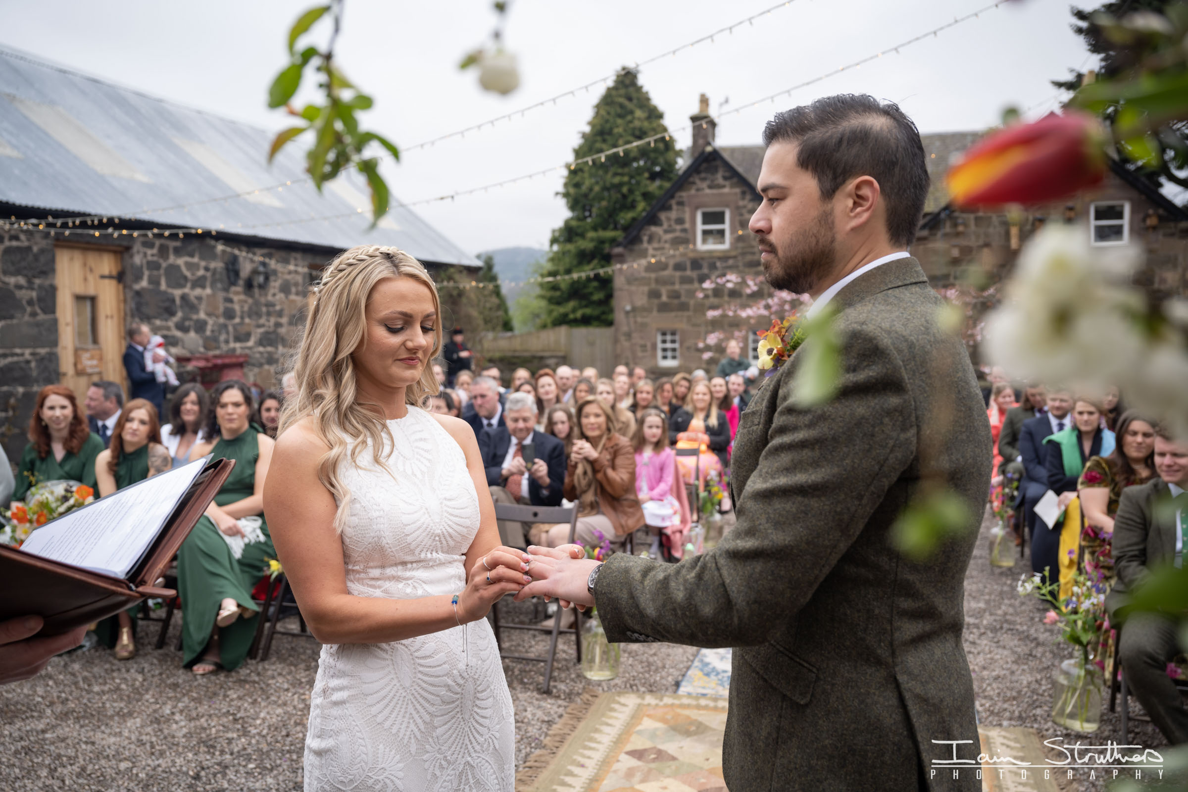 Shannon & Kieran wedding photograph 16